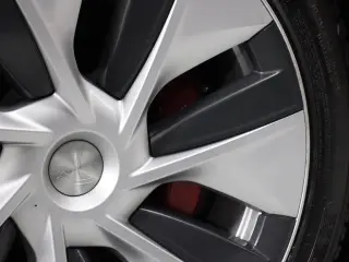 Tesla Model Y 2022 AWD Performance 4dr Crossover