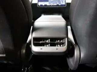 Tesla Model Y 2022 AWD Performance 4dr Crossover