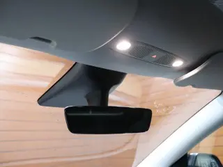 Tesla Model Y 2022 AWD Performance 4dr Crossover
