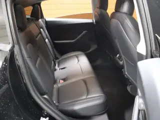 Tesla Model Y 2022 AWD Performance 4dr Crossover