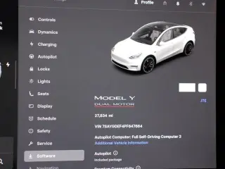 Tesla Model Y 2023 AWD Performance 4dr Crossover