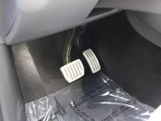 Tesla Model Y 2023 AWD Performance 4dr Crossover
