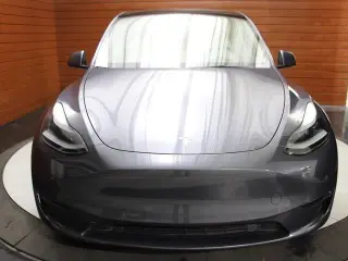 Tesla Model Y 2022 AWD Performance 4dr Crossover