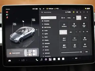 Tesla Model Y 2022 AWD Performance 4dr Crossover