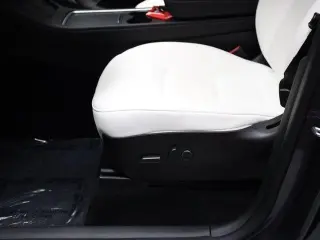 Tesla Model Y 2022 AWD Performance 4dr Crossover