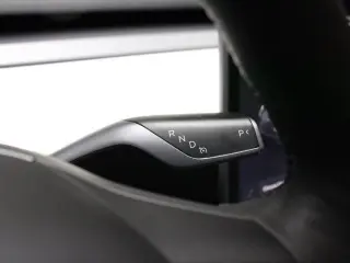 Tesla Model Y 2022 AWD Performance 4dr Crossover