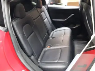 Tesla Model Y 2023 AWD Performance 4dr Crossover