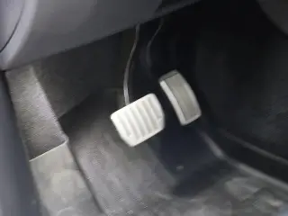 Tesla Model Y 2023 AWD Performance 4dr Crossover