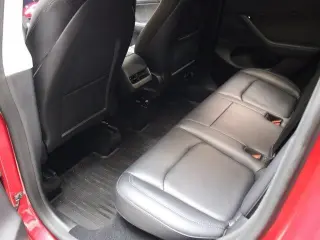 Tesla Model Y 2023 AWD Performance 4dr Crossover