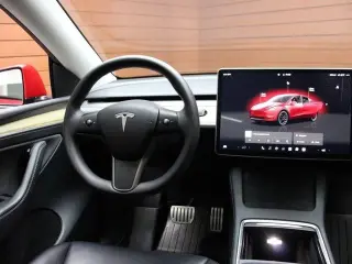 Tesla Model Y 2023 AWD Performance 4dr Crossover