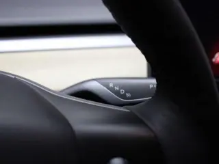 Tesla Model Y 2023 AWD Performance 4dr Crossover