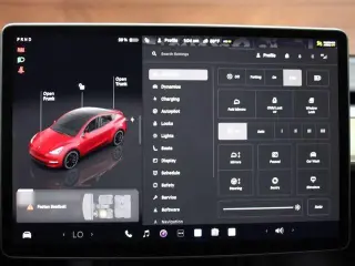 Tesla Model Y 2023 AWD Performance 4dr Crossover