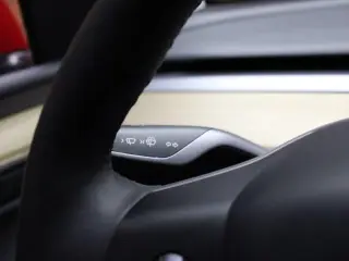 Tesla Model Y 2023 AWD Performance 4dr Crossover