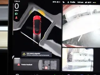 Tesla Model Y 2023 AWD Performance 4dr Crossover
