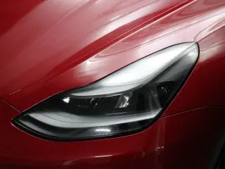 Tesla Model Y 2023 AWD Performance 4dr Crossover