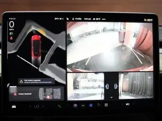 Tesla Model Y 2023 AWD Performance 4dr Crossover