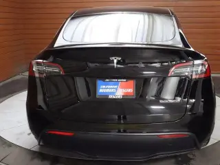 Tesla Model Y 2024 AWD Performance 4dr Crossover