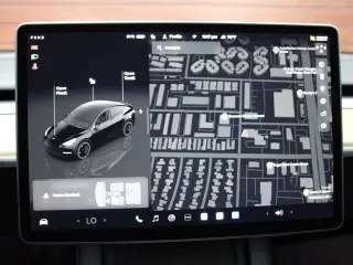 Tesla Model Y 2024 AWD Performance 4dr Crossover