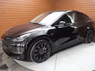 Tesla Model Y 2024 AWD Performance 4dr Crossover