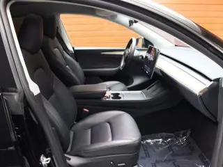 Tesla Model Y 2024 AWD Performance 4dr Crossover