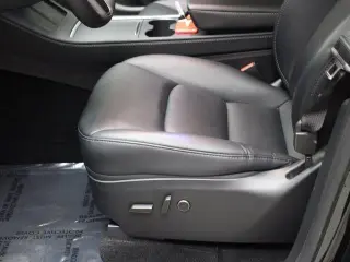 Tesla Model Y 2024 AWD Performance 4dr Crossover