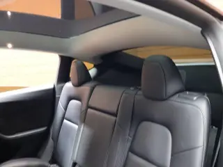 Tesla Model Y 2024 AWD Performance 4dr Crossover
