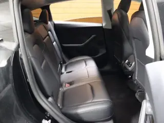 Tesla Model Y 2024 AWD Performance 4dr Crossover