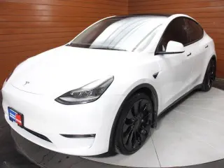Tesla Model Y 2022 AWD Performance 4dr Crossover