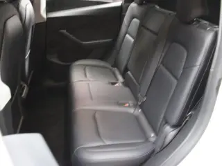 Tesla Model Y 2022 AWD Performance 4dr Crossover