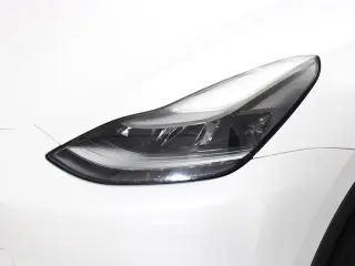 Tesla Model Y 2022 AWD Performance 4dr Crossover