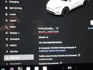 Tesla Model Y 2022 AWD Performance 4dr Crossover