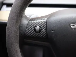 Tesla Model Y 2022 AWD Performance 4dr Crossover