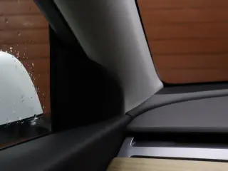 Tesla Model Y 2022 AWD Performance 4dr Crossover
