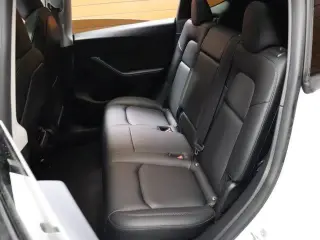 Tesla Model Y 2022 AWD Performance 4dr Crossover