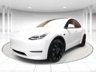Tesla Model Y 2022 AWD Performance 4dr Crossover