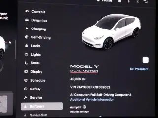 Tesla Model Y 2022 AWD Performance 4dr Crossover