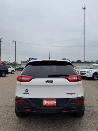 Jeep Cherokee 2016 4x4 Trailhawk 4dr SUV