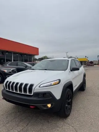 Jeep Cherokee 2016 4x4 Trailhawk 4dr SUV