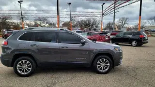 Jeep Cherokee 2019 4x4 Altitude 4dr SUV