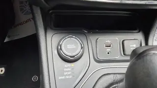 Jeep Cherokee 2019 4x4 Altitude 4dr SUV