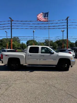 Chevrolet Silverado 1500 2012 4x4 LT 4dr Crew Cab 5.8 ft. SB