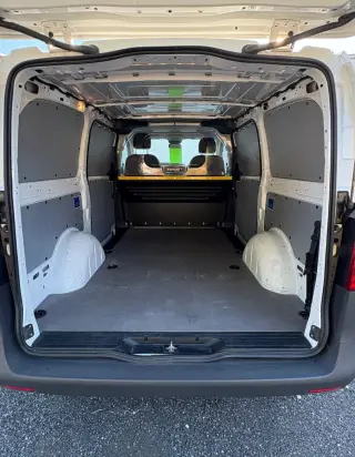 2021 MERCEDES-BENZ METRIS CARGO
