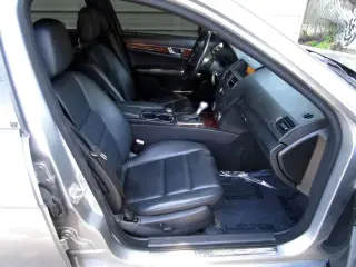 2011 MERCEDES-BENZ C-CLASS