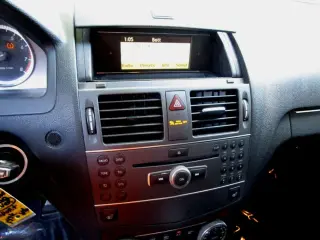 2011 MERCEDES-BENZ C-CLASS