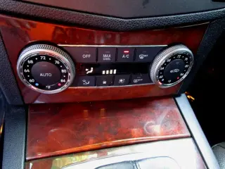 2011 MERCEDES-BENZ C-CLASS