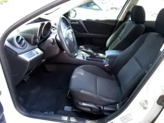 2012 MAZDA MAZDA3
