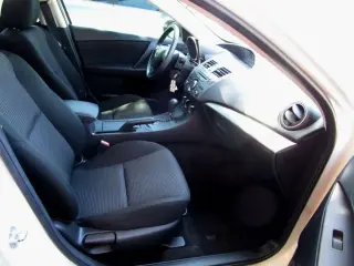 2012 MAZDA MAZDA3