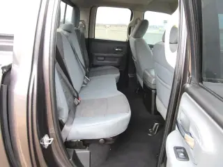 2019 RAM 1500 CLASSIC QUAD CAB