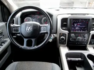 2019 RAM 1500 CLASSIC QUAD CAB