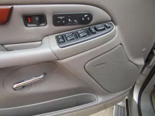 2006 CADILLAC ESCALADE